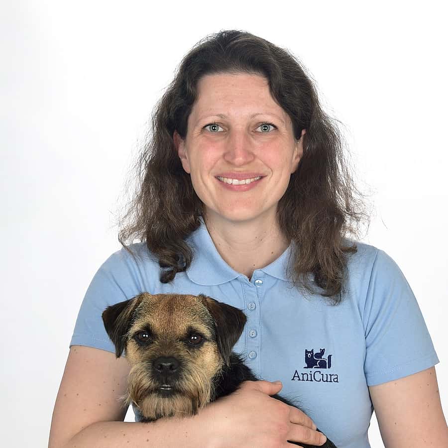 Dr. Nicole Tabbert