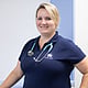 Foto von Dr. Daniela Bitzmann-Schleiderl, Fachtierärztin Für Klein Und Heimtiere, Gpcert Kleintierchirurgie, Offizielle Zulassung Als Gutachter Für Patellaluxation Beim Hund