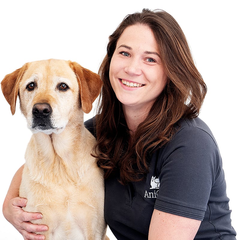 Foto von Stephanie Schneider, Tiermedizinische Fachangestellte